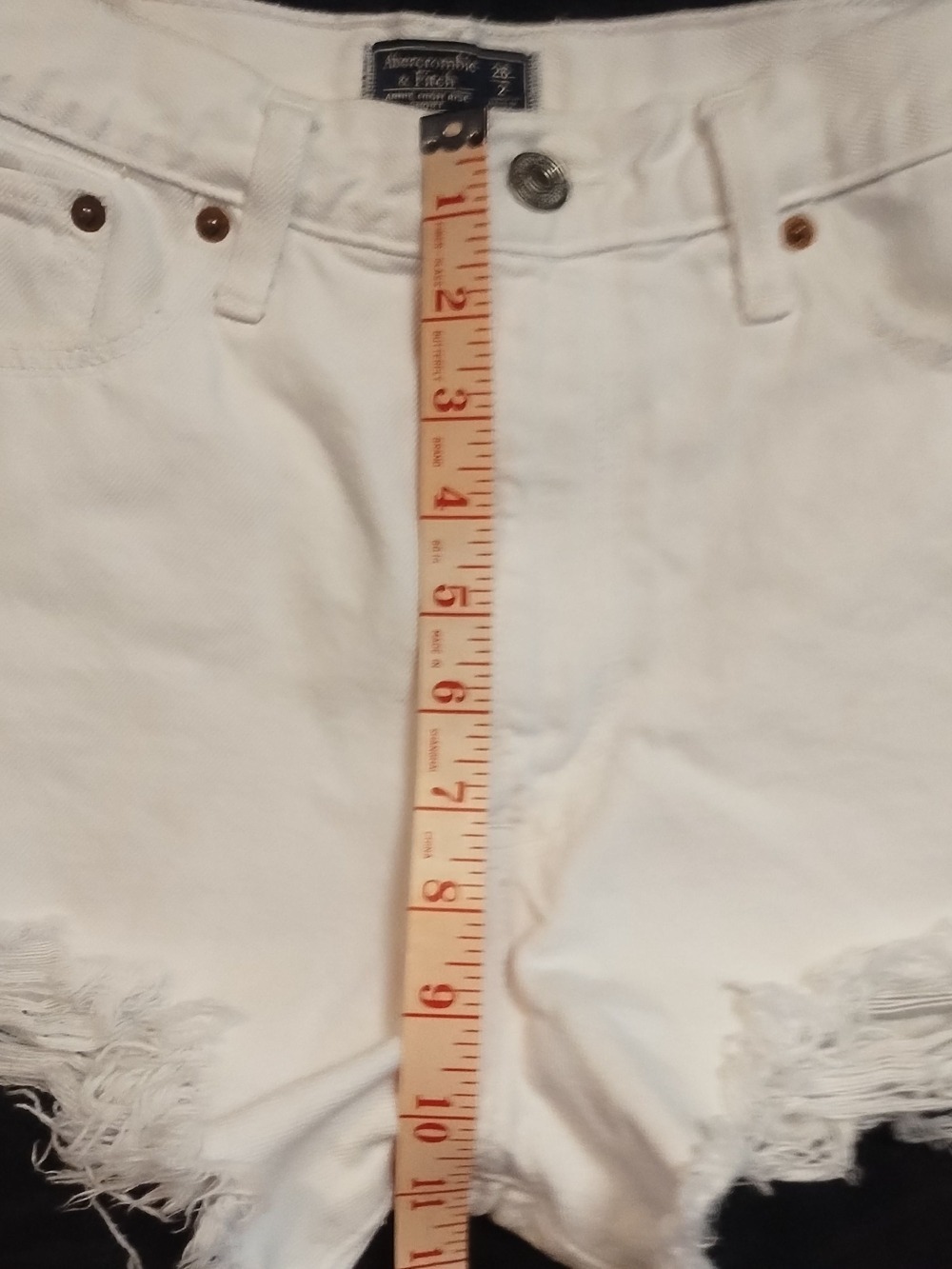 Abercrombie Fitch White Frayed Denim Cutoff Shorts Annie Hi Size 26 - Picture 4 of 4